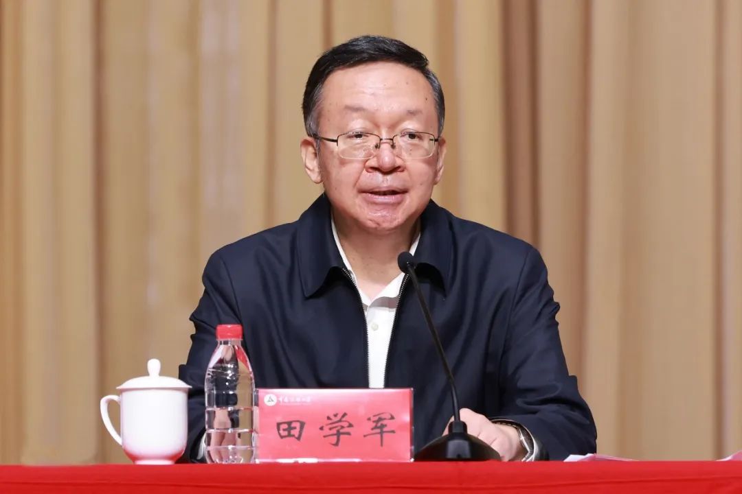 中国传媒大学召开干部教师大会，张树庭正式担任校长职务